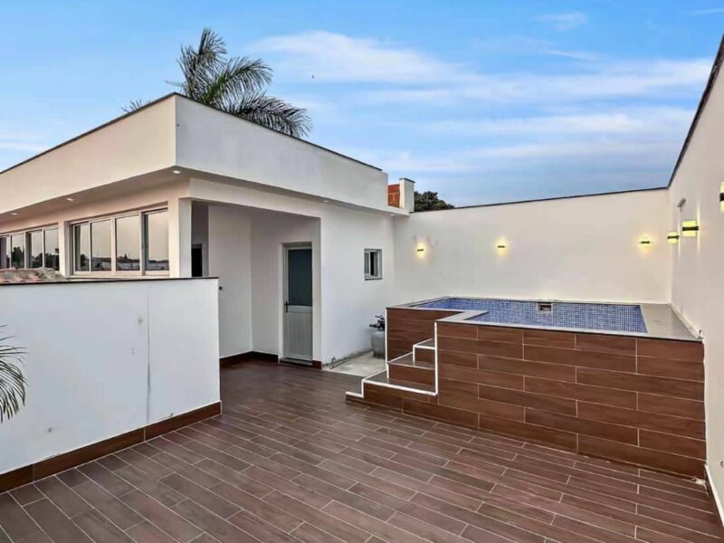 Vivenda v6 a lexuesi a venda